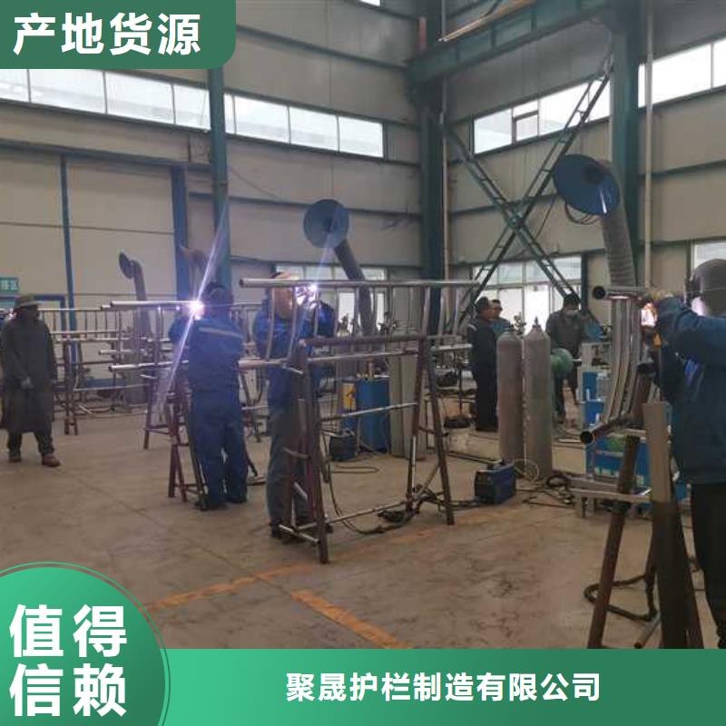道路護(hù)欄,燈光護(hù)欄廠家定制