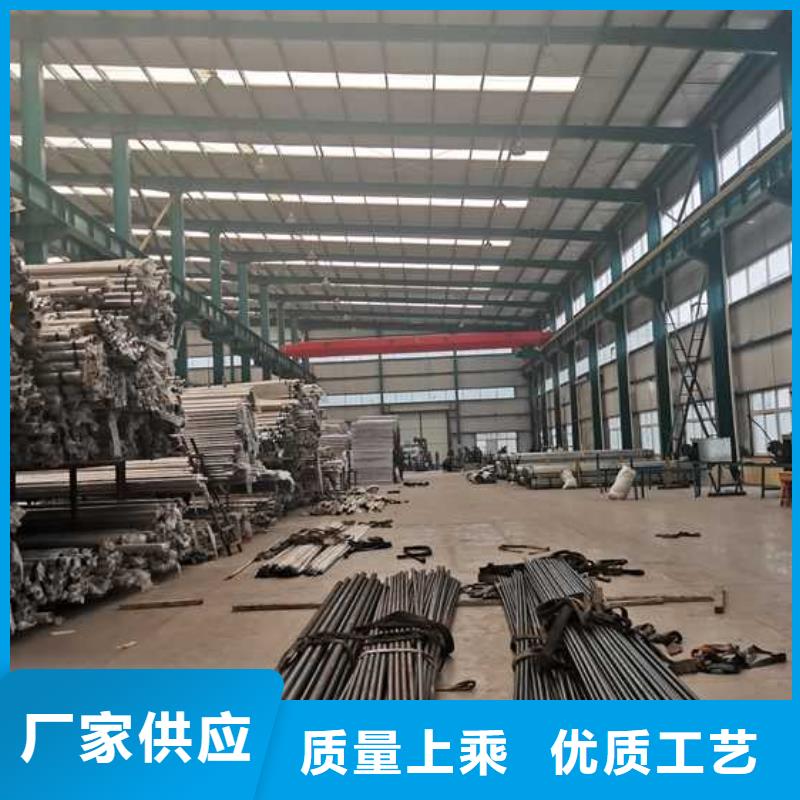 道路護(hù)欄交通防撞圍欄廠家直發(fā)