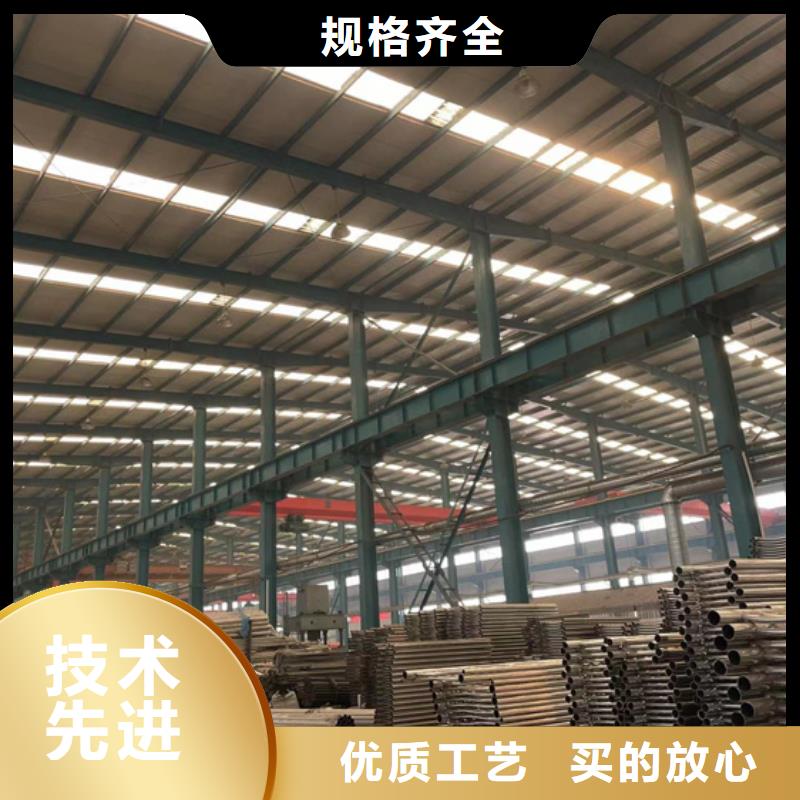 【燈光護(hù)欄人車分流欄廠家直銷貨源充足】