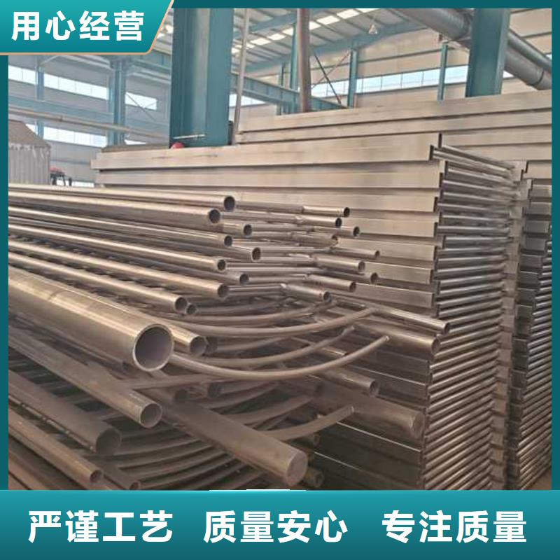  燈光護(hù)欄實(shí)拍展現(xiàn)