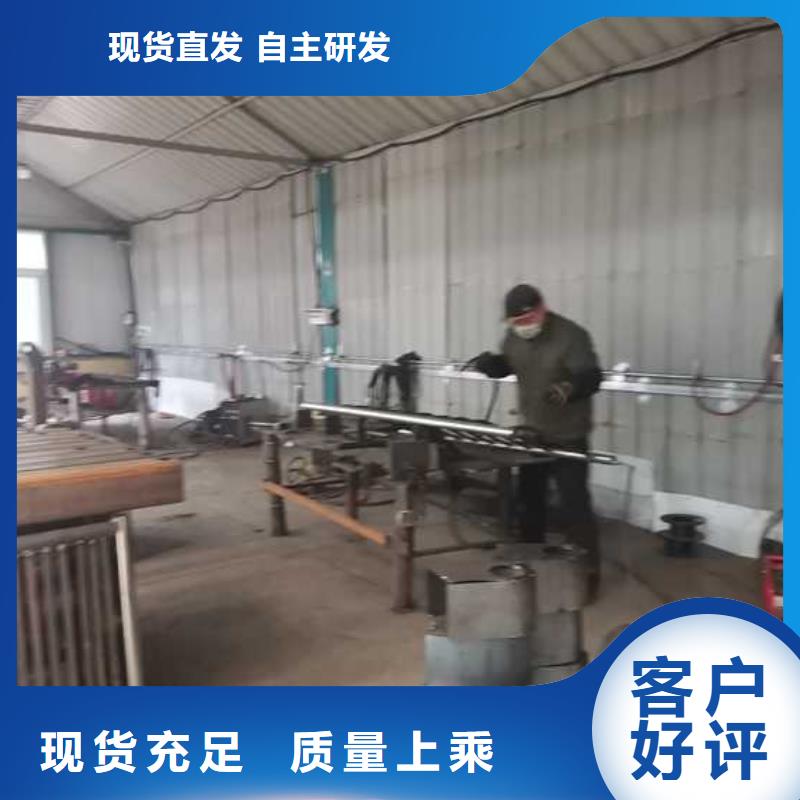 燈光護(hù)欄【熱鍍鋅立柱】優(yōu)良材質(zhì)