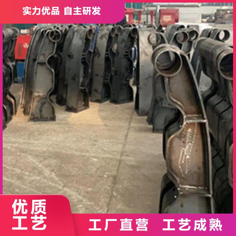 护栏国道抗冲击围栏购买的是放心