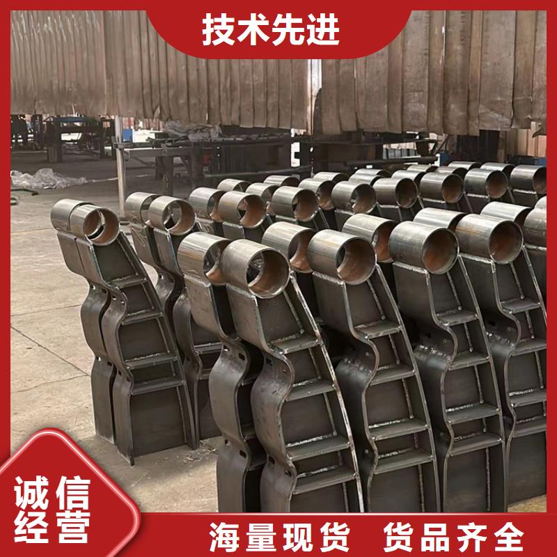 护栏国道抗冲击围栏现货充裕