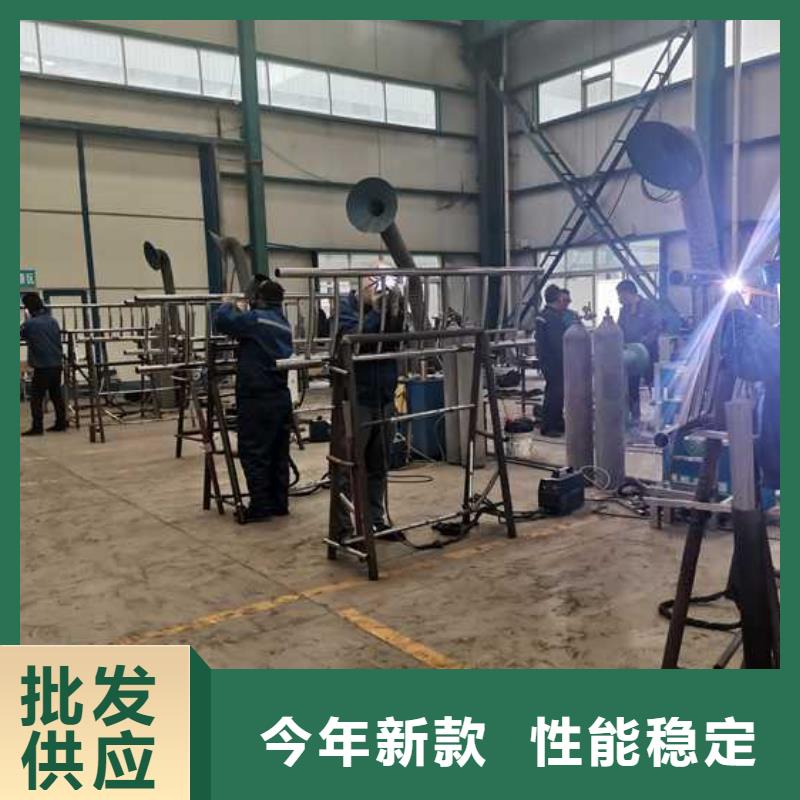 護(hù)欄燈光防撞護(hù)欄實(shí)力廠家