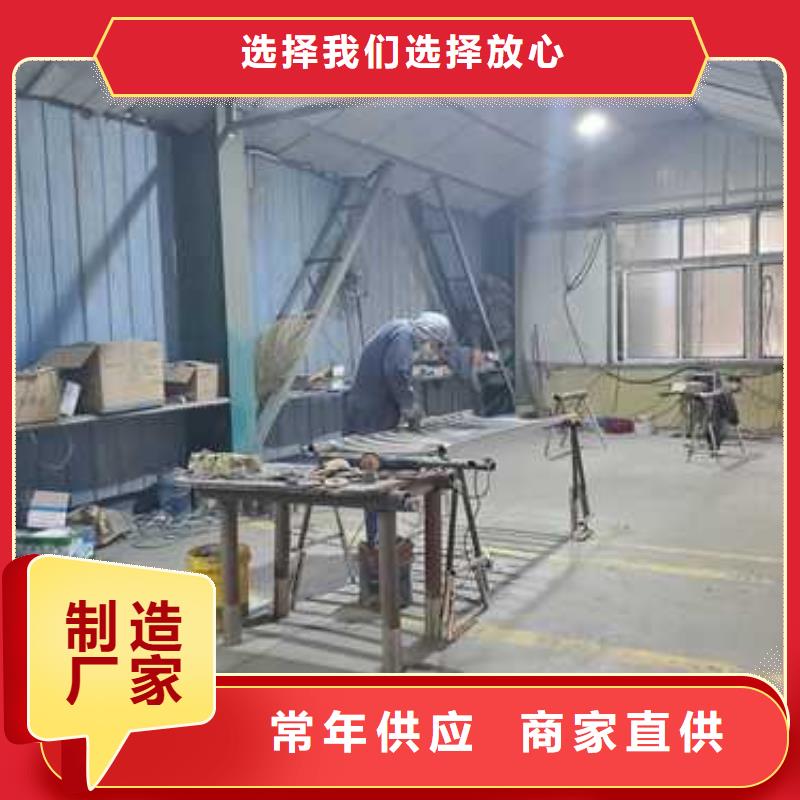 护栏国道抗冲击围栏现货充裕