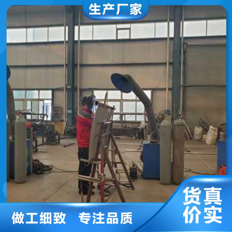 護(hù)欄國道抗沖擊圍欄現(xiàn)貨充裕