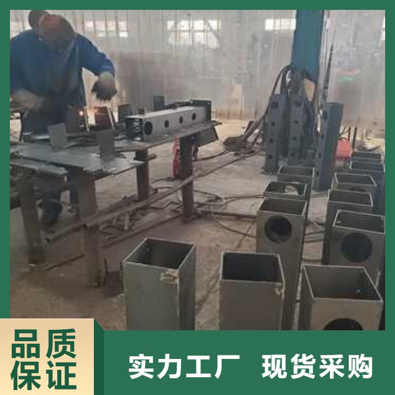 燈光護(hù)欄不銹鋼復(fù)合管廠家支持定制加工