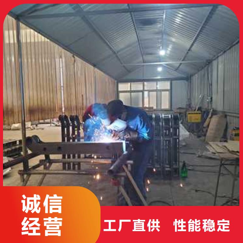 灯光护栏立柱桥梁防撞护栏专注生产制造多年