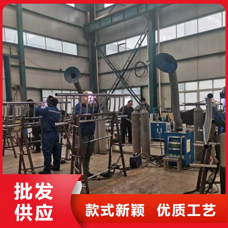 燈光護(hù)欄-防撞護(hù)欄立柱歡迎來電咨詢