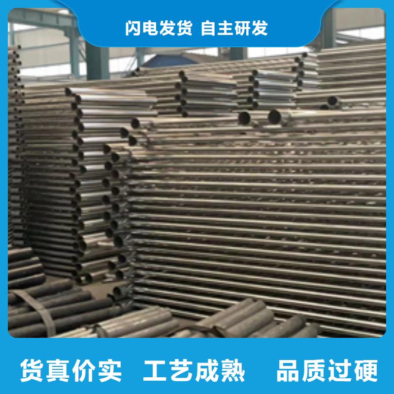 護(hù)欄,防撞護(hù)欄立柱工藝成熟