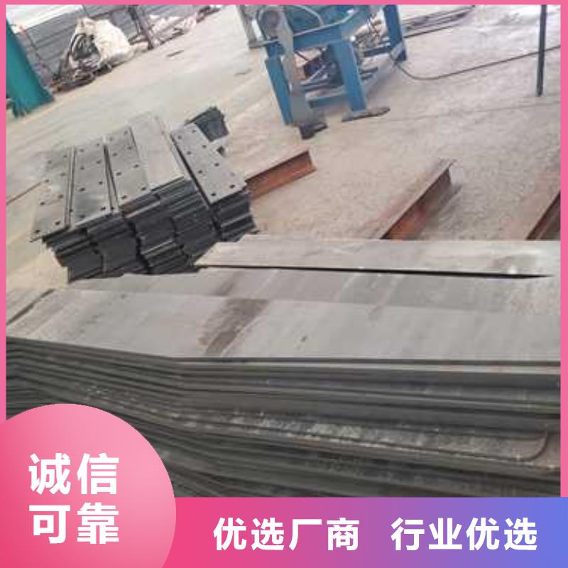 護(hù)欄不銹鋼復(fù)合管護(hù)欄專注質(zhì)量
