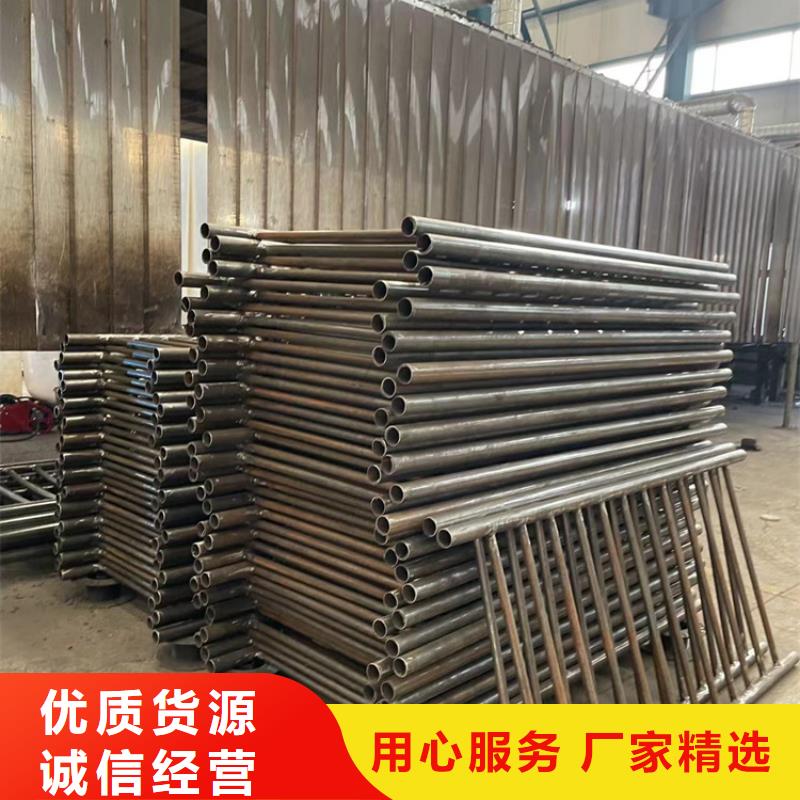 護(hù)欄LED防護(hù)欄桿多年實(shí)力廠家