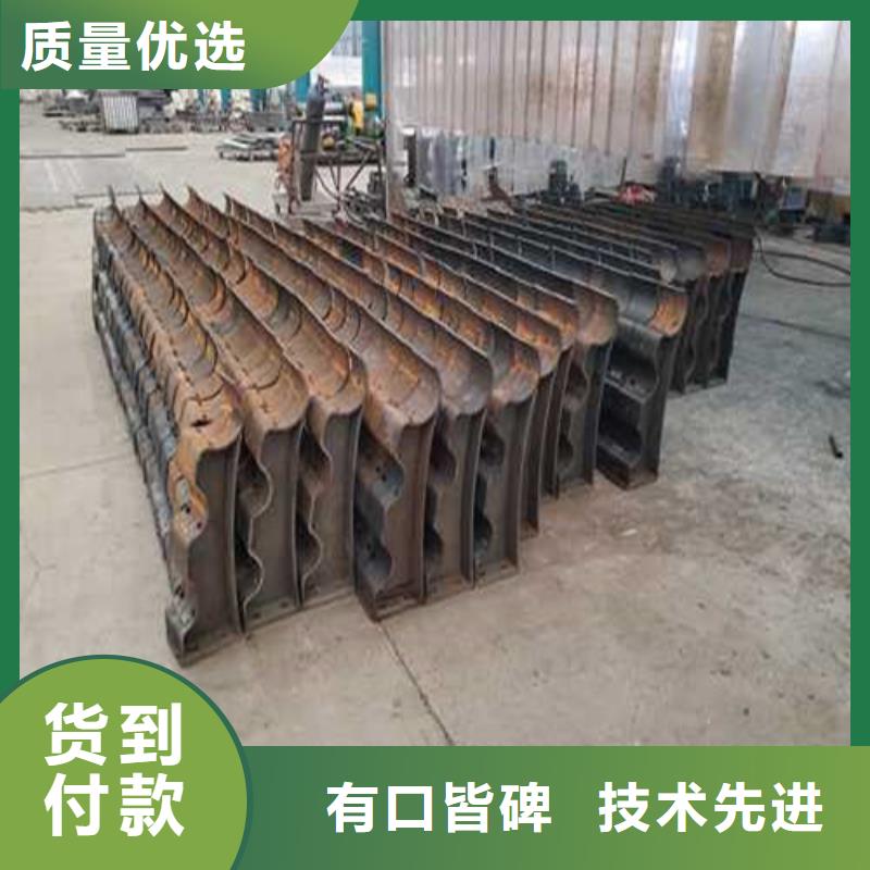 护栏国道抗冲击围栏专业按需定制
