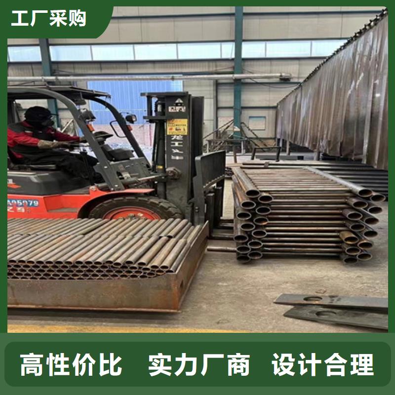 不锈钢碳素钢复合管护栏_道路护栏厂品质保障价格合理