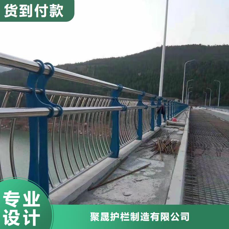 不銹鋼碳素鋼復(fù)合管護(hù)欄-國道抗沖擊圍欄使用壽命長久