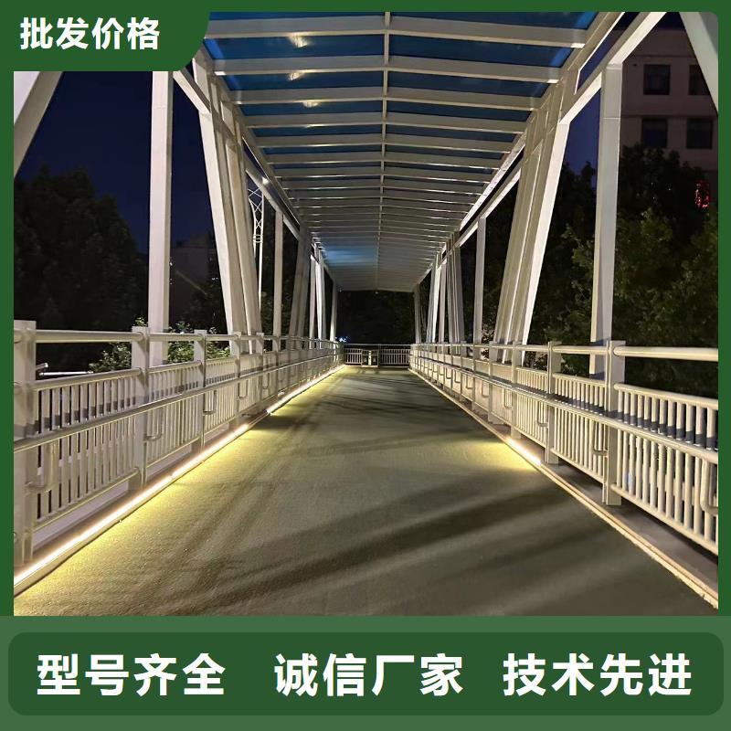 【橋梁防撞護欄_鍍鋅噴塑防撞欄實力廠家直銷】