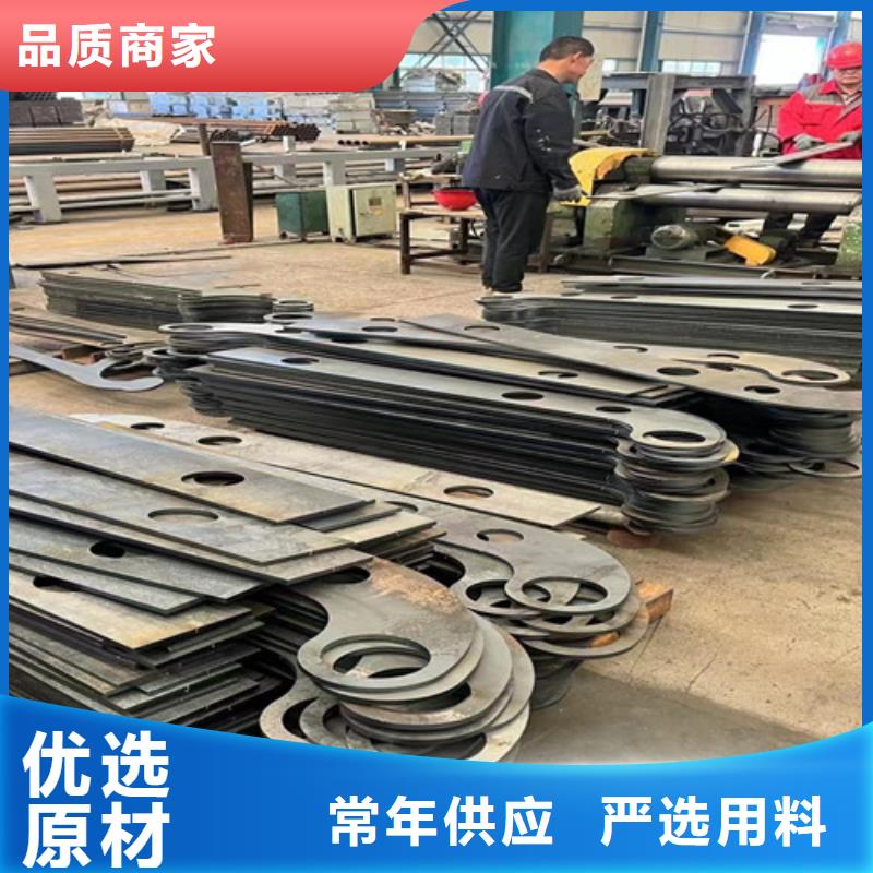 鋼背木護欄廠家-找聚晟護欄制造有限公司