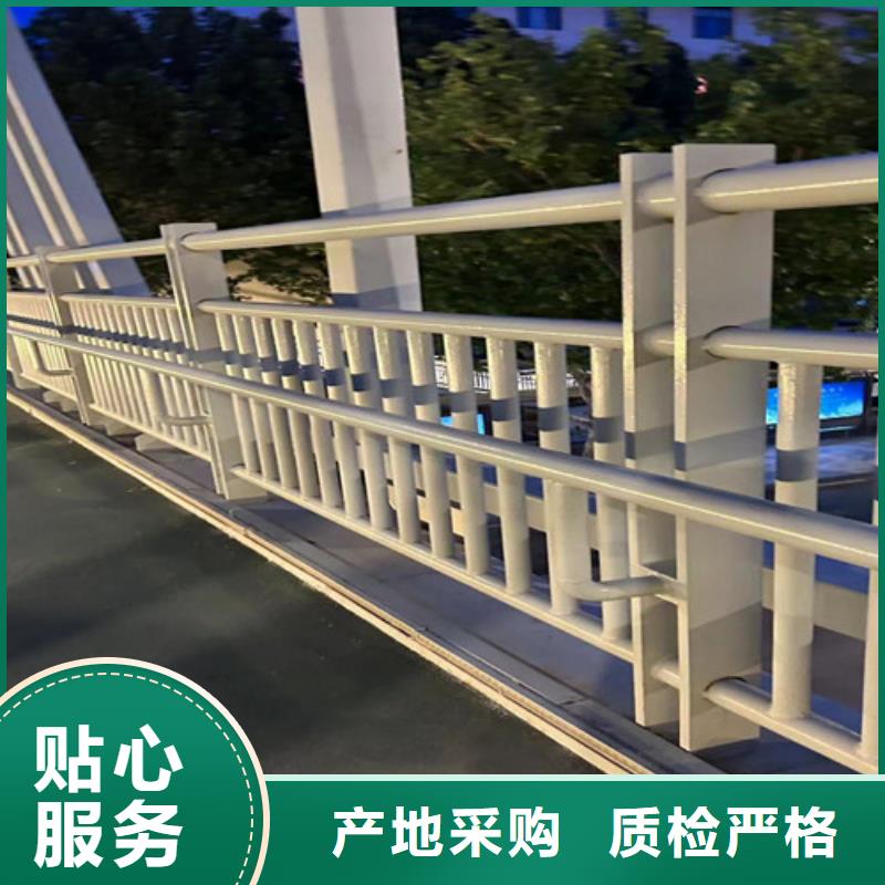  橋梁防撞護(hù)欄出廠嚴(yán)格質(zhì)檢