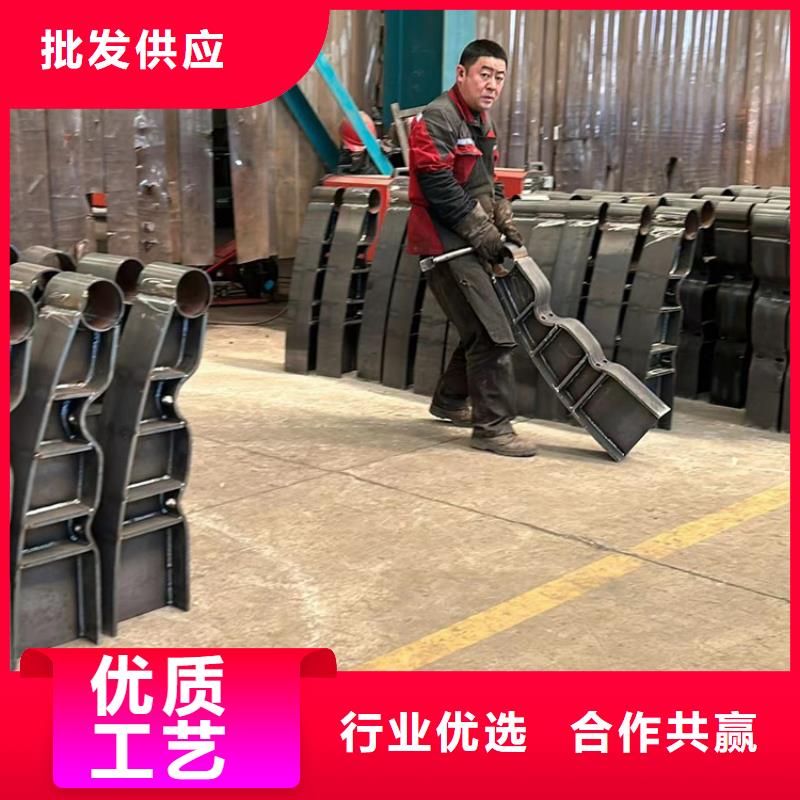【橋梁防撞護(hù)欄,304不銹鋼復(fù)合管廠家直銷(xiāo)大量現(xiàn)貨】