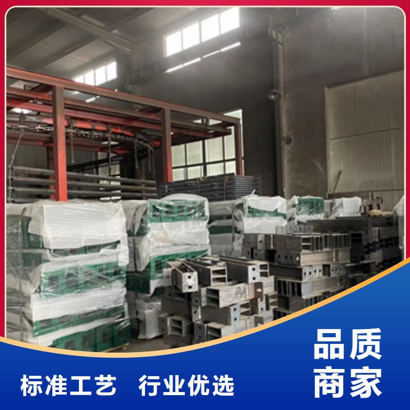  桥梁防撞护栏应用广泛