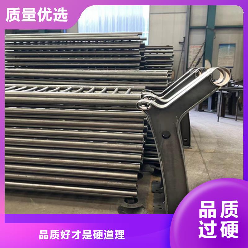 可定制的鋼背木護(hù)欄現(xiàn)貨廠家