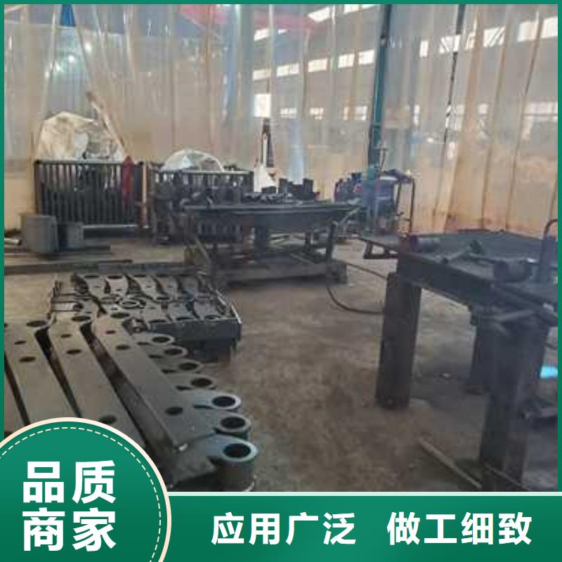 護(hù)欄河道護(hù)欄廠精心