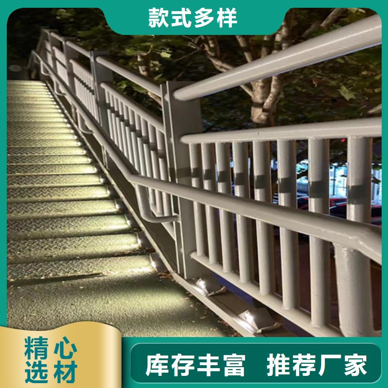 道路護(hù)欄防撞護(hù)欄48小時(shí)發(fā)貨