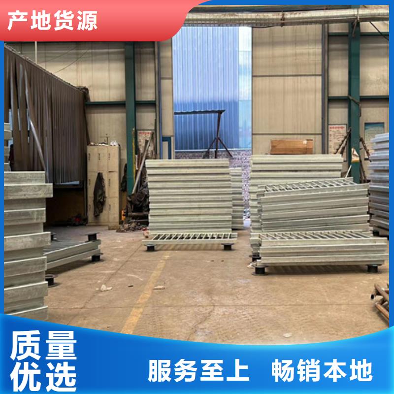 道路護欄道路隔離欄品質(zhì)保障售后無憂