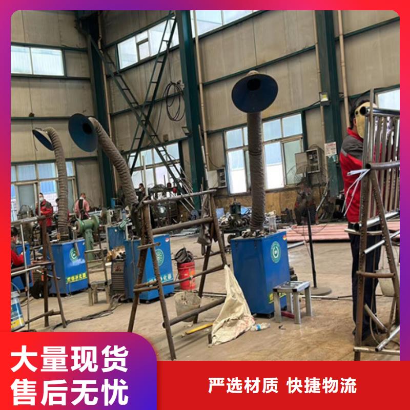 道路護(hù)欄鍍鋅管景觀護(hù)欄一手貨源