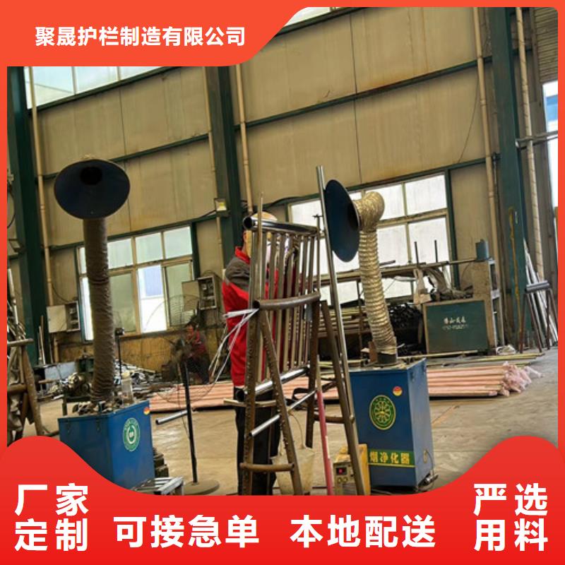 道路護(hù)欄品質(zhì)可靠