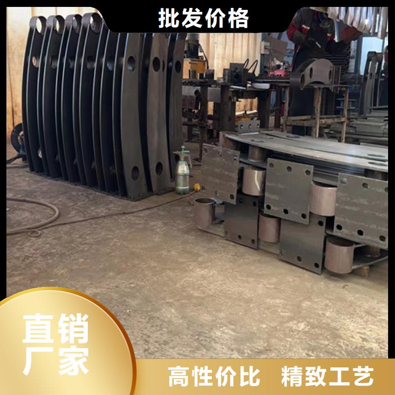 道路護(hù)欄每個細(xì)節(jié)都嚴(yán)格把關(guān)