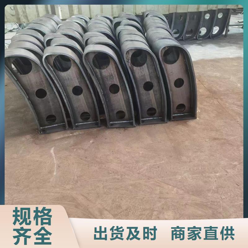 道路護(hù)欄鍍鋅管景觀護(hù)欄一手貨源