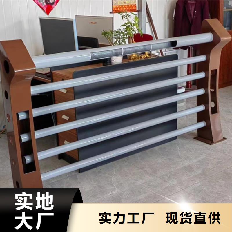 道路護(hù)欄LED防護(hù)欄桿今年新款
