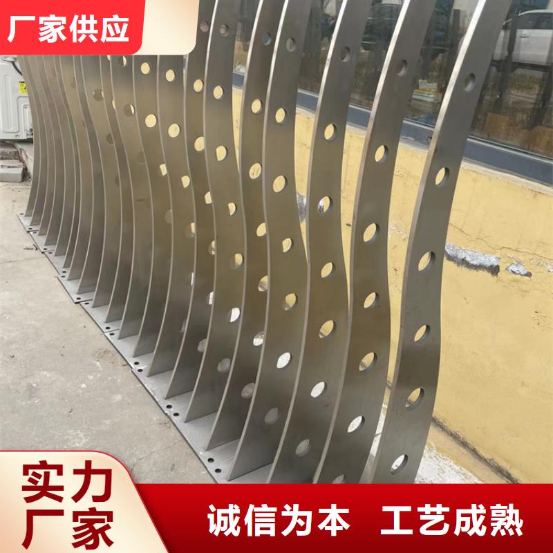 道路护栏买的放心安兴用的舒心