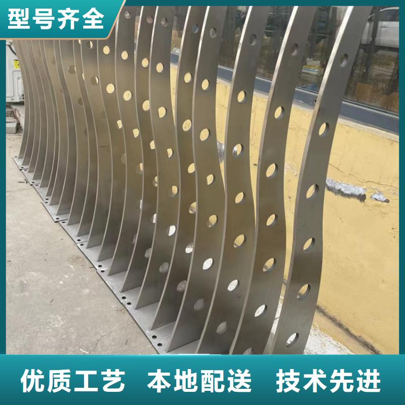 道路護(hù)欄_M型防撞護(hù)欄熱銷產(chǎn)品