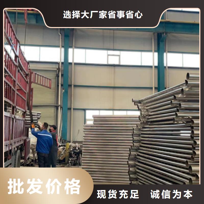道路護(hù)欄_燈光防撞護(hù)欄質(zhì)量上乘