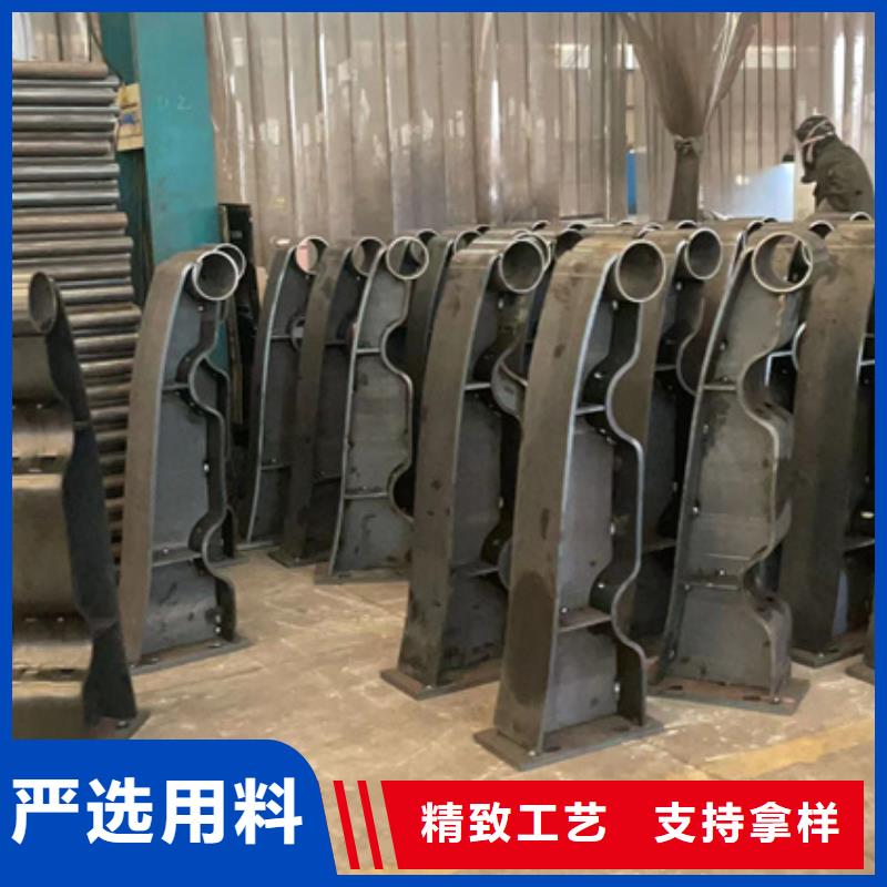 道路護(hù)欄,道路隔離欄實(shí)體廠家支持定制