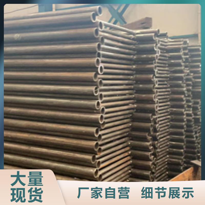 道路護(hù)欄不銹鋼復(fù)合管護(hù)欄專業(yè)的生產(chǎn)廠家