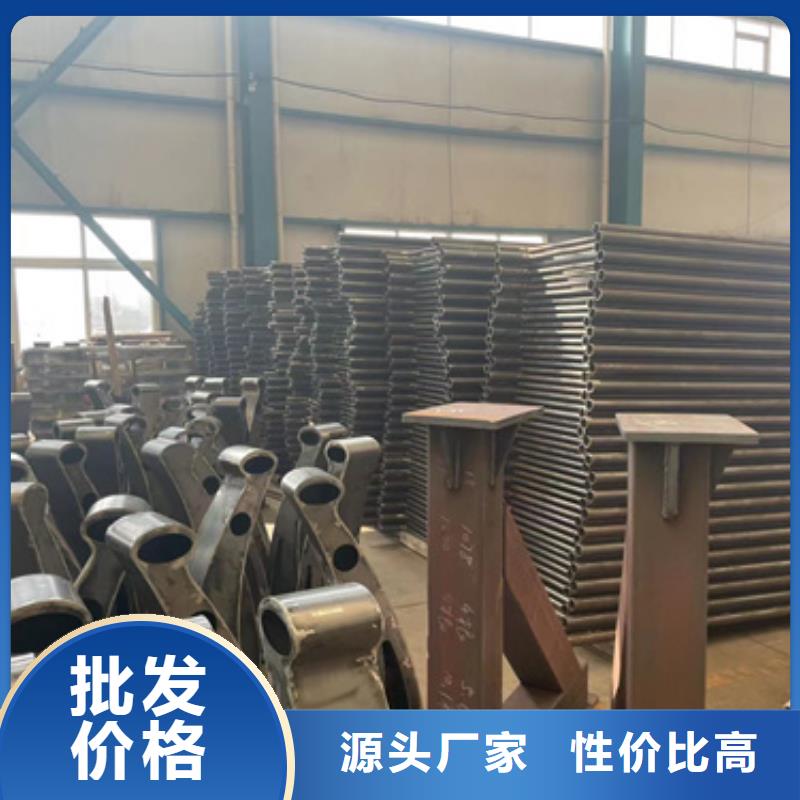 道路護欄立柱專心專注專業(yè)