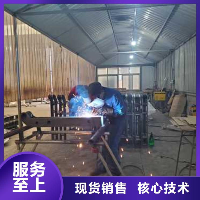 道路护栏每个细节都严格把关