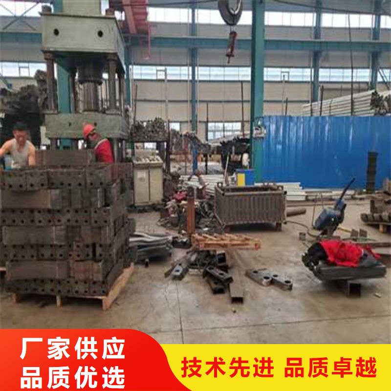 道路護(hù)欄不銹鋼景觀護(hù)欄實(shí)拍展現(xiàn)