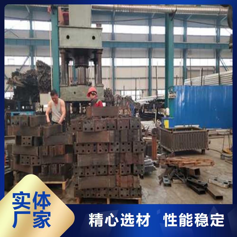  道路护栏准时交付