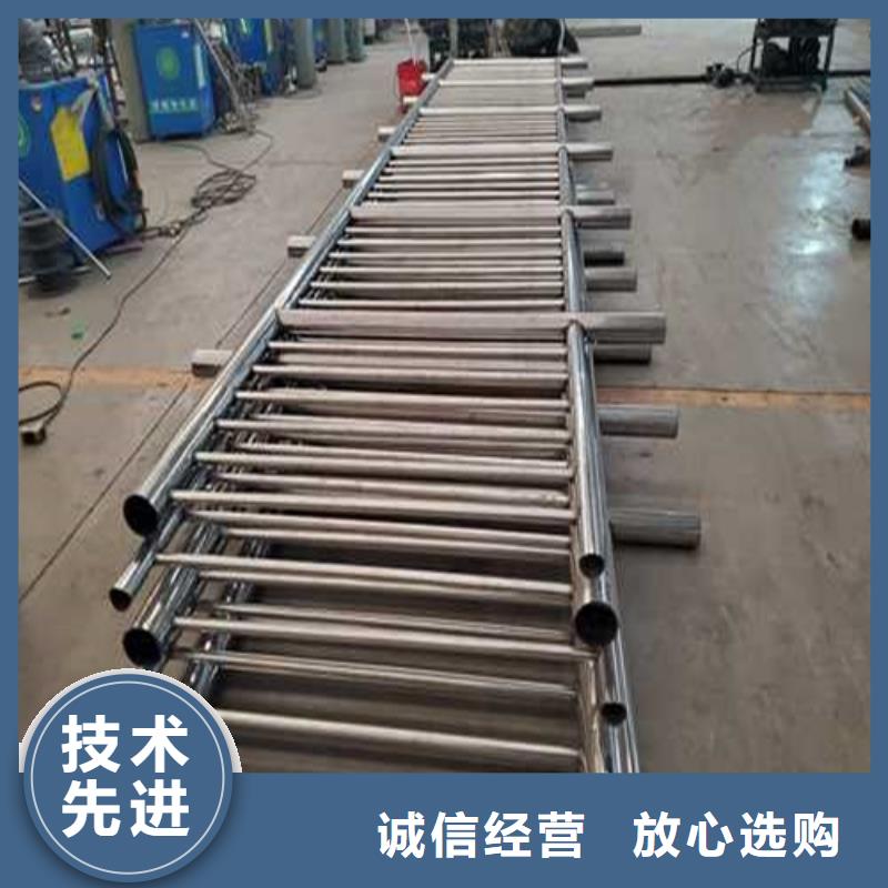 道路護欄,不銹鋼復合管護欄廠歡迎來廠考察