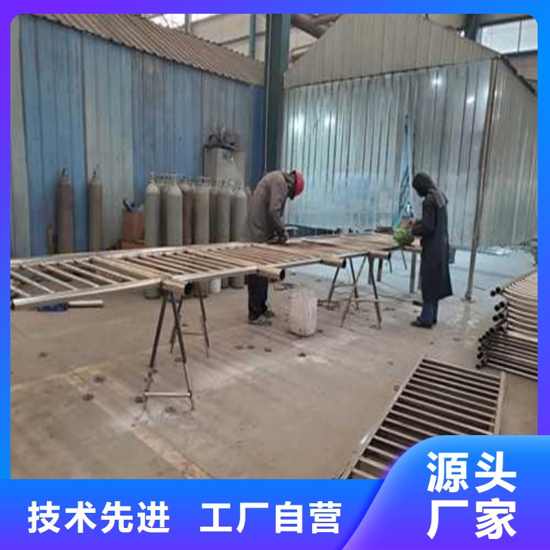  道路護(hù)欄長期供應(yīng)