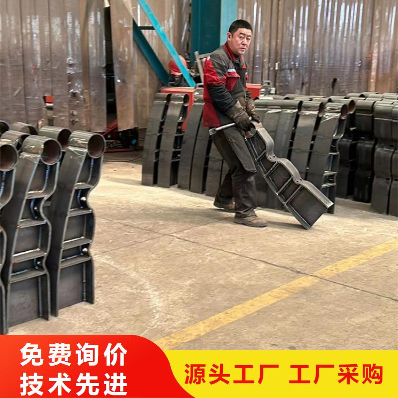 人行道护栏桥梁防撞护栏厂检验发货