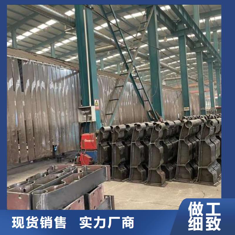 人行道護(hù)欄棧道護(hù)欄廠熱銷產(chǎn)品