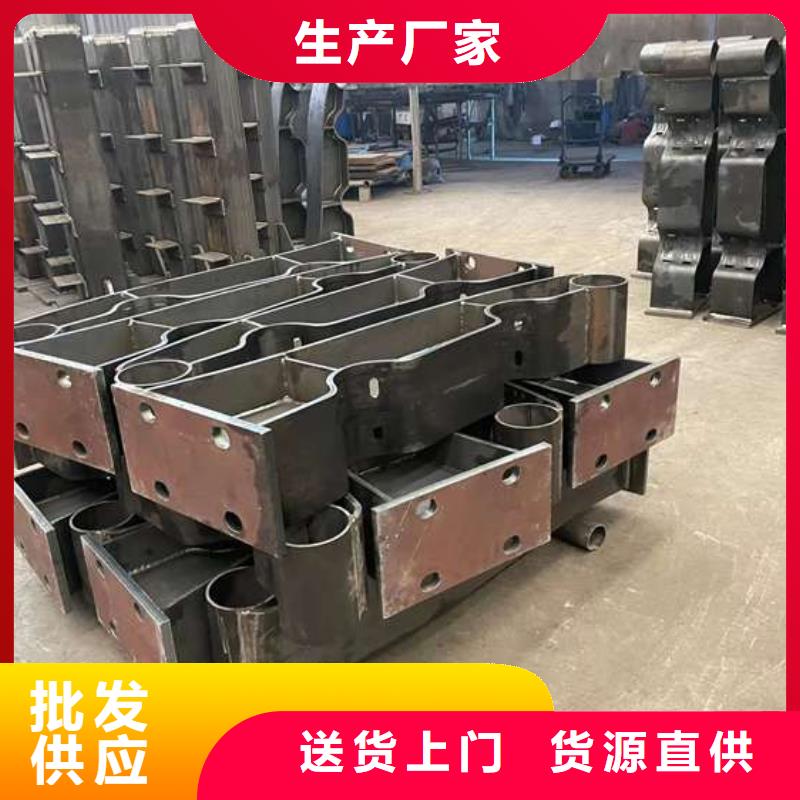 人行道護(hù)欄_鍍鋅噴塑防撞欄真材實(shí)料