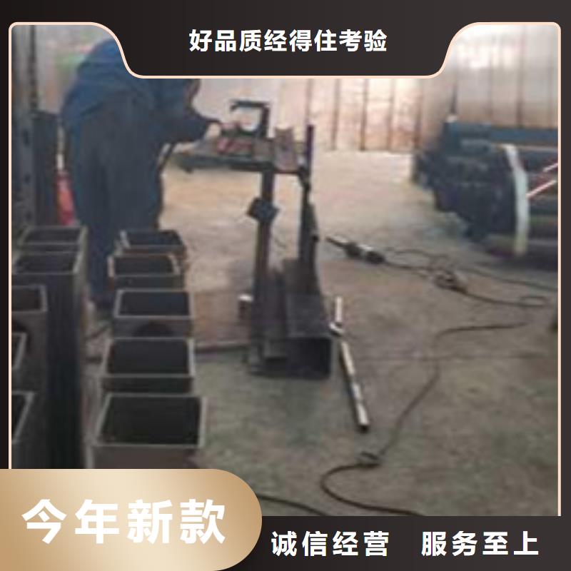 鋁合金橋梁欄桿-我公司資質(zhì)齊全