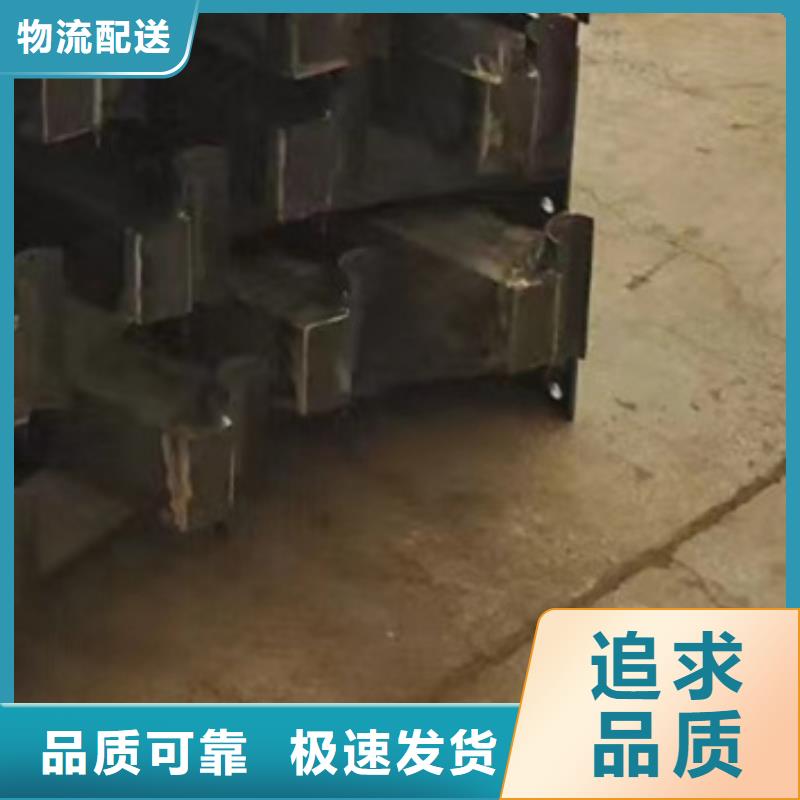護(hù)欄-不銹鋼復(fù)合管廠實力雄厚品質(zhì)保障