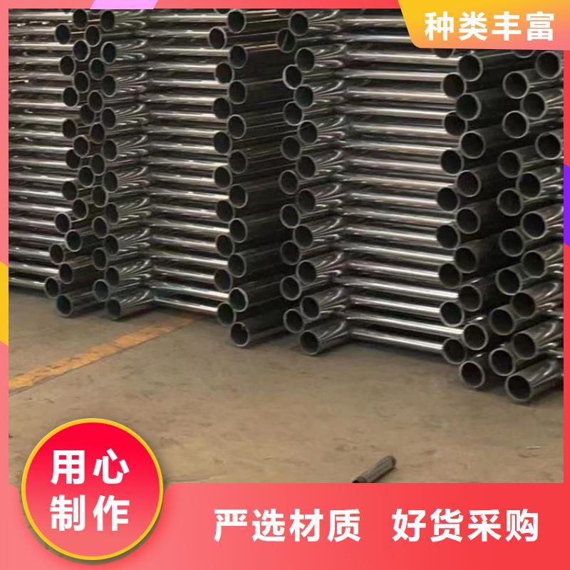 護(hù)欄專(zhuān)業(yè)生產(chǎn)N年